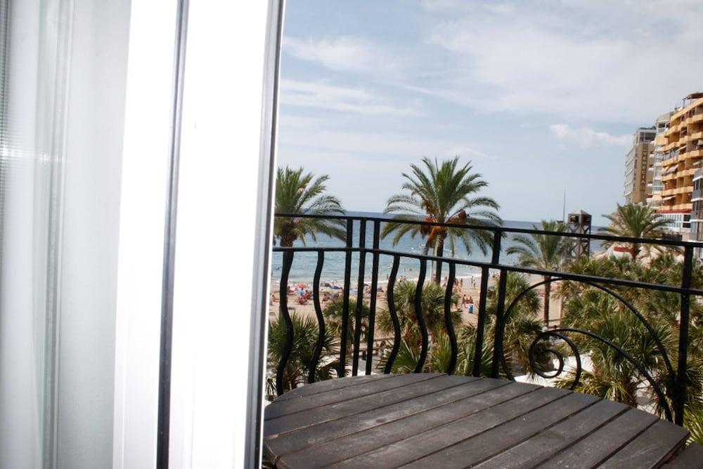 Apartament Senabre Palais *